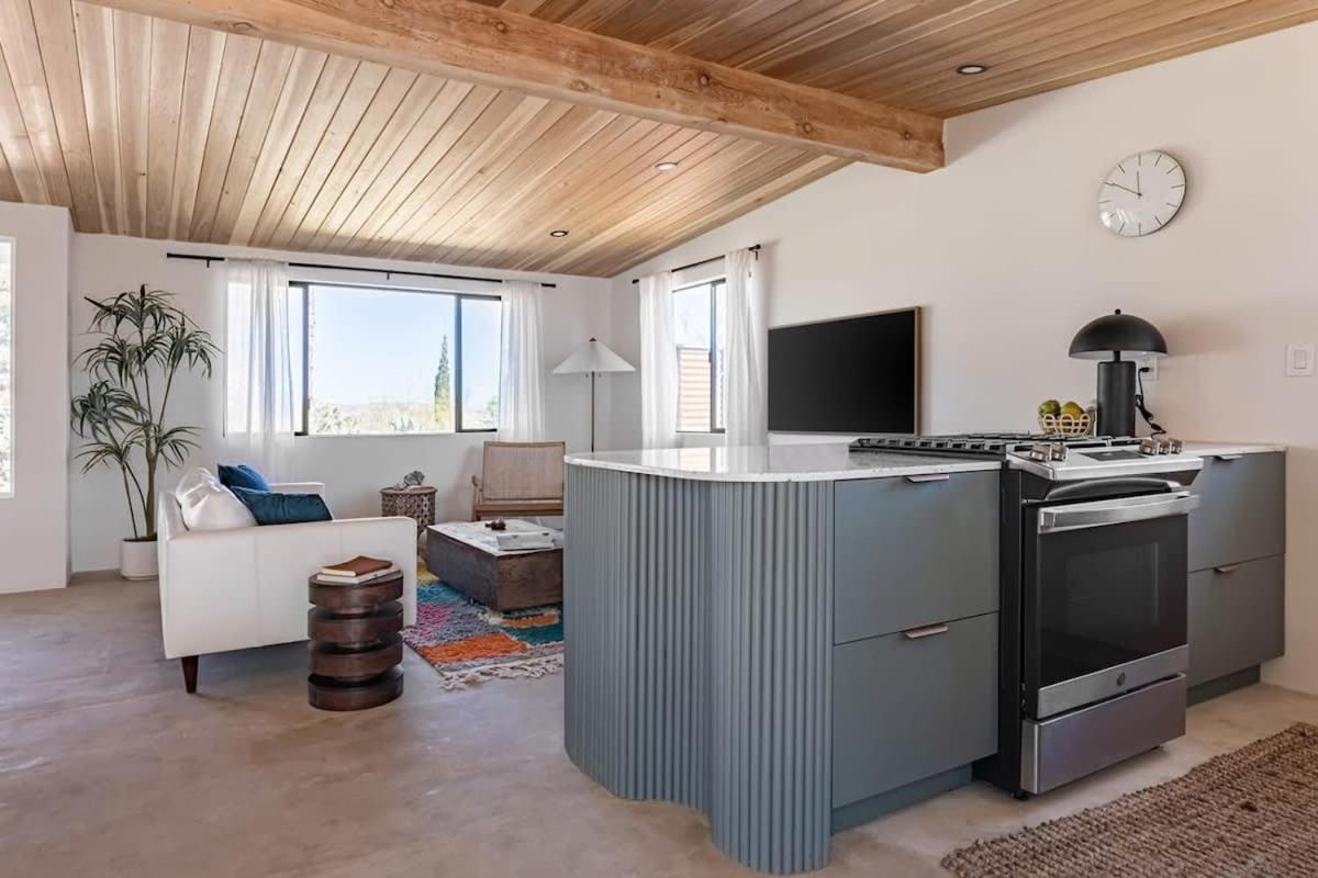 Joshua Tree - Le Tout Petit W Hot Tub Exterior foto